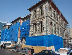 110 yıllık bina betona mı dönüşüyor?